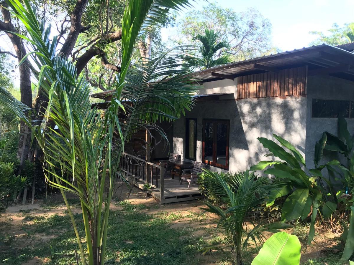 Himmapan Resort Koh Phayam Buitenkant foto